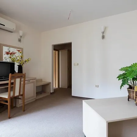 ★apartment W Kitchen&balcony Pool View ★qw★ * ساني بيتش